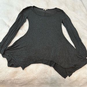 2 really cute shirts- one long and one short sleeved colors black and gray.